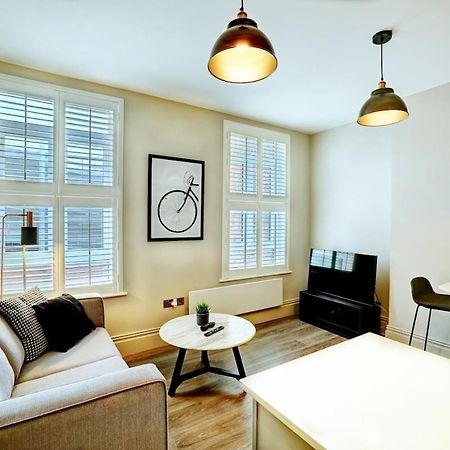 Apt 4, 10 Kingsway In A Stylish Georgian Building Altrincham Kültér fotó